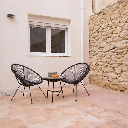 Guest house En 6 *